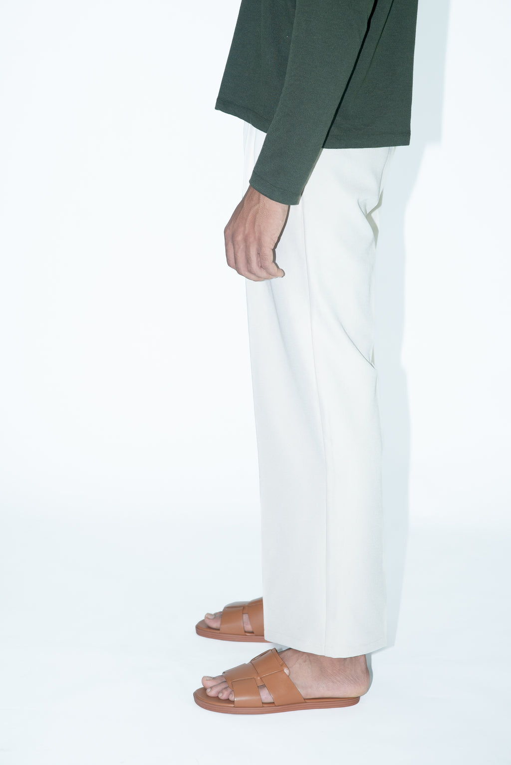 RELAXED FIT FLOWING TROUSER