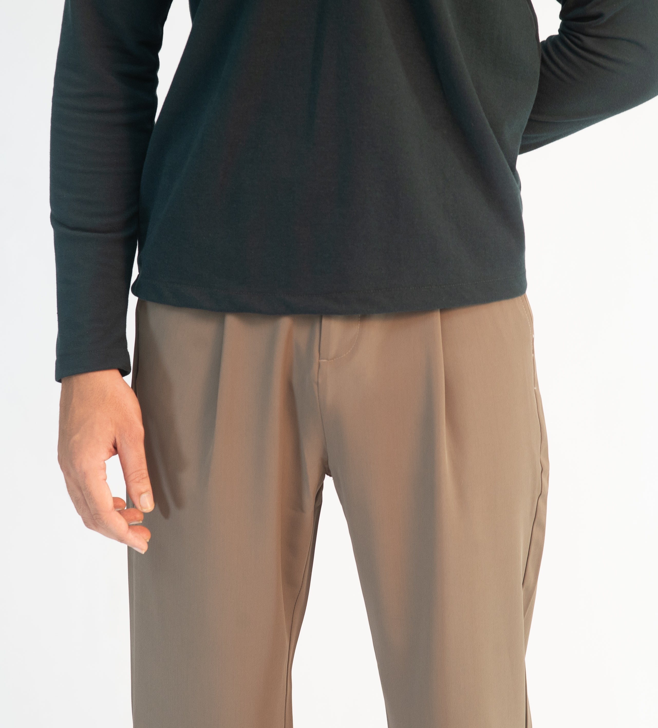 PLEATED TROUSERS