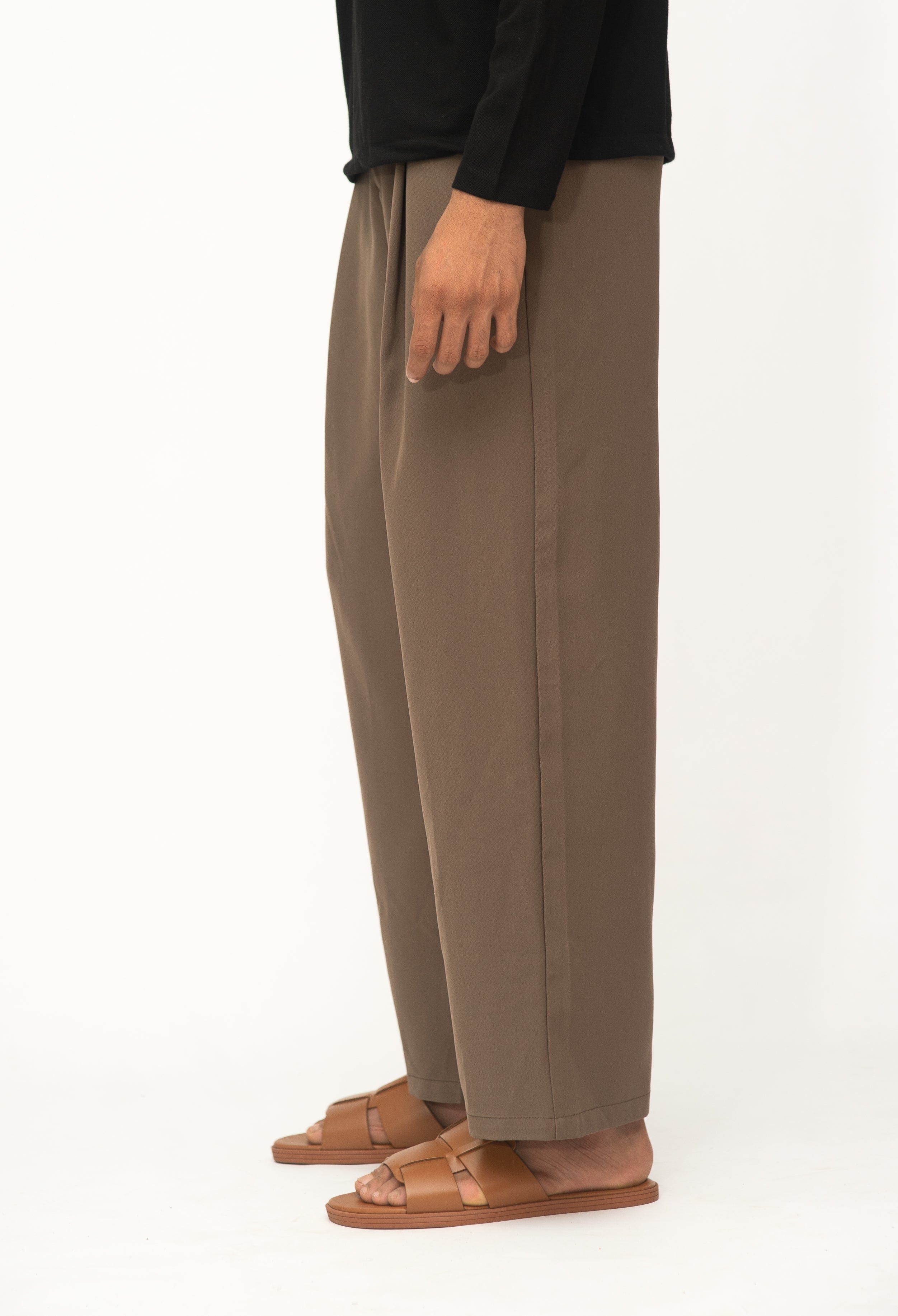 PLEATED TROUSERS