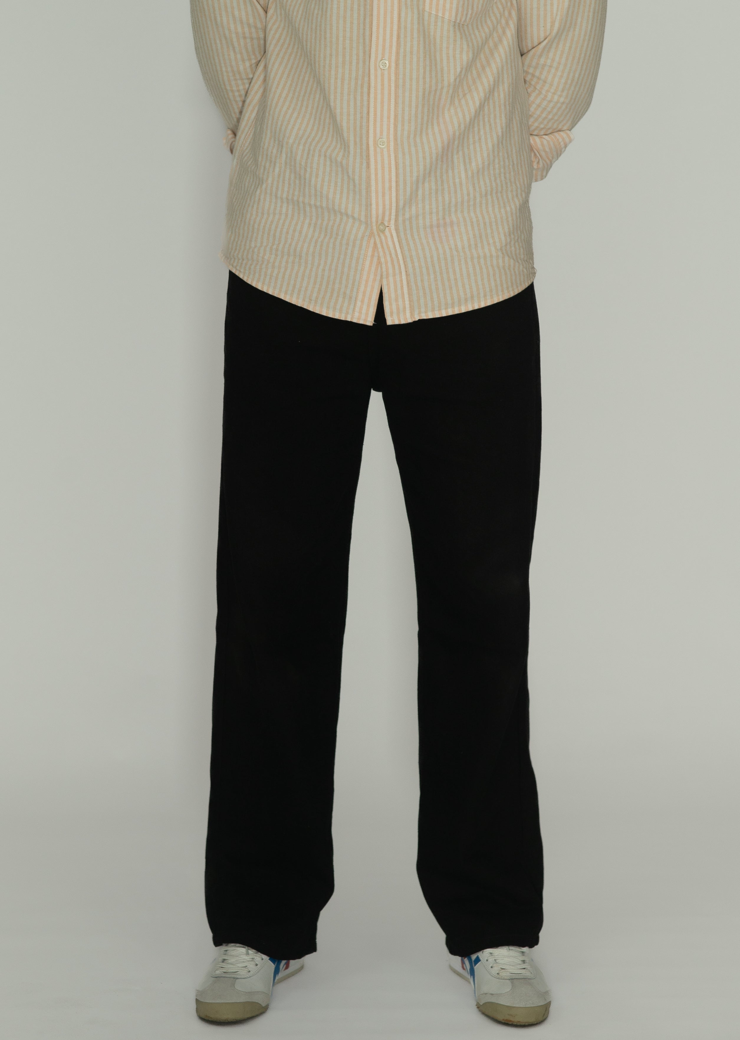 CLASSIC STRAIGHT FIT DENIM