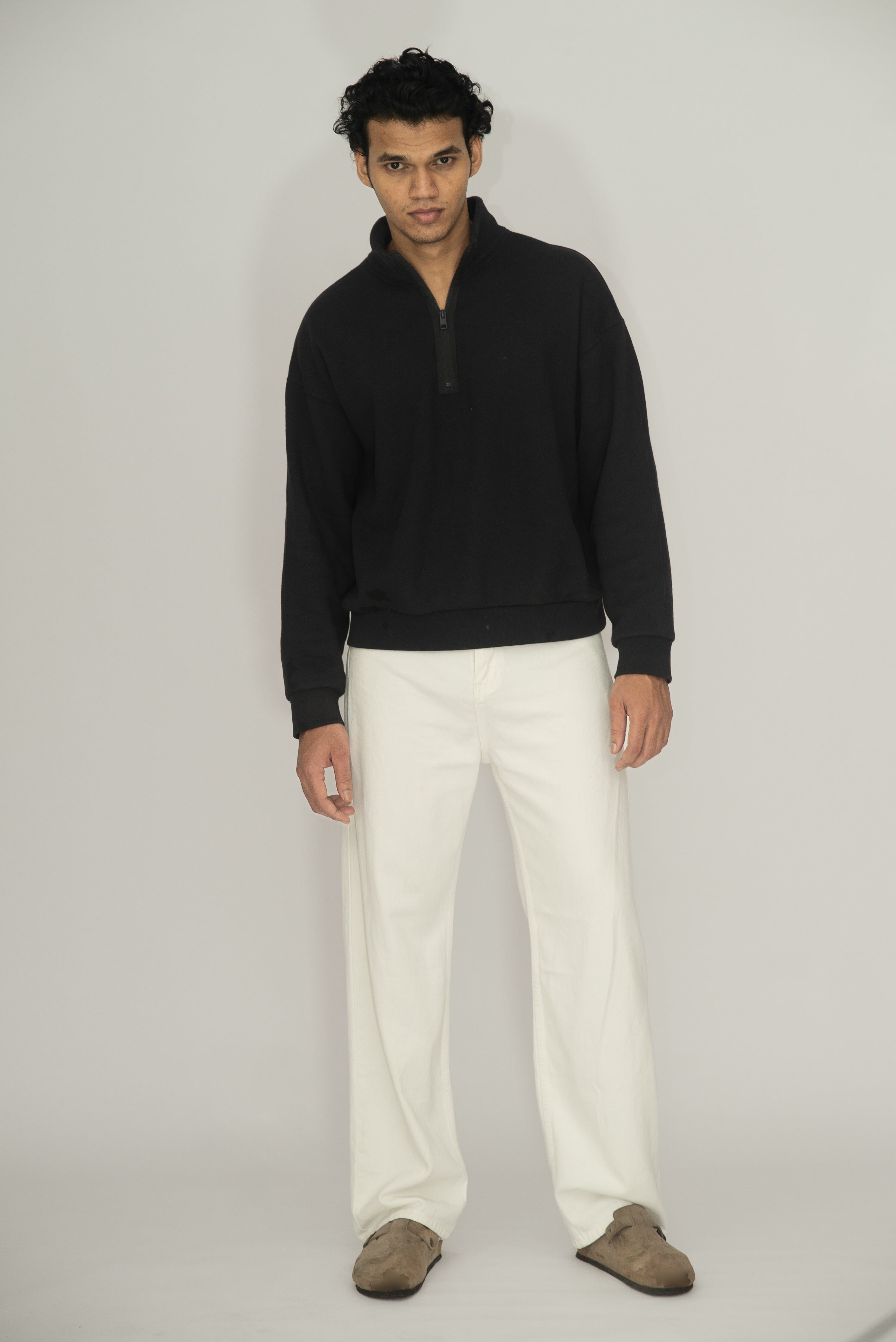 STRAIGHT FIT SOFT DENIM