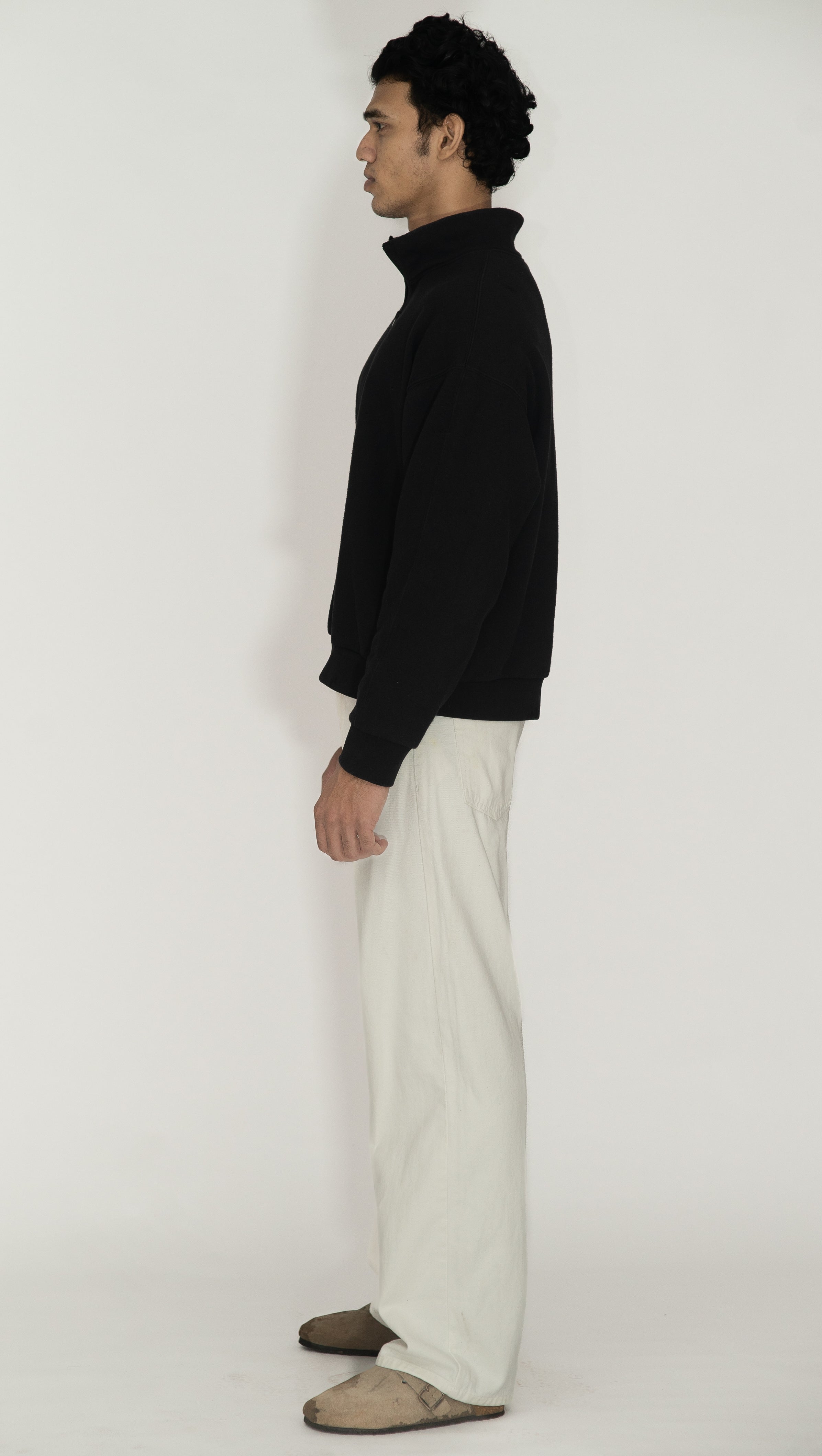 STRAIGHT FIT SOFT DENIM