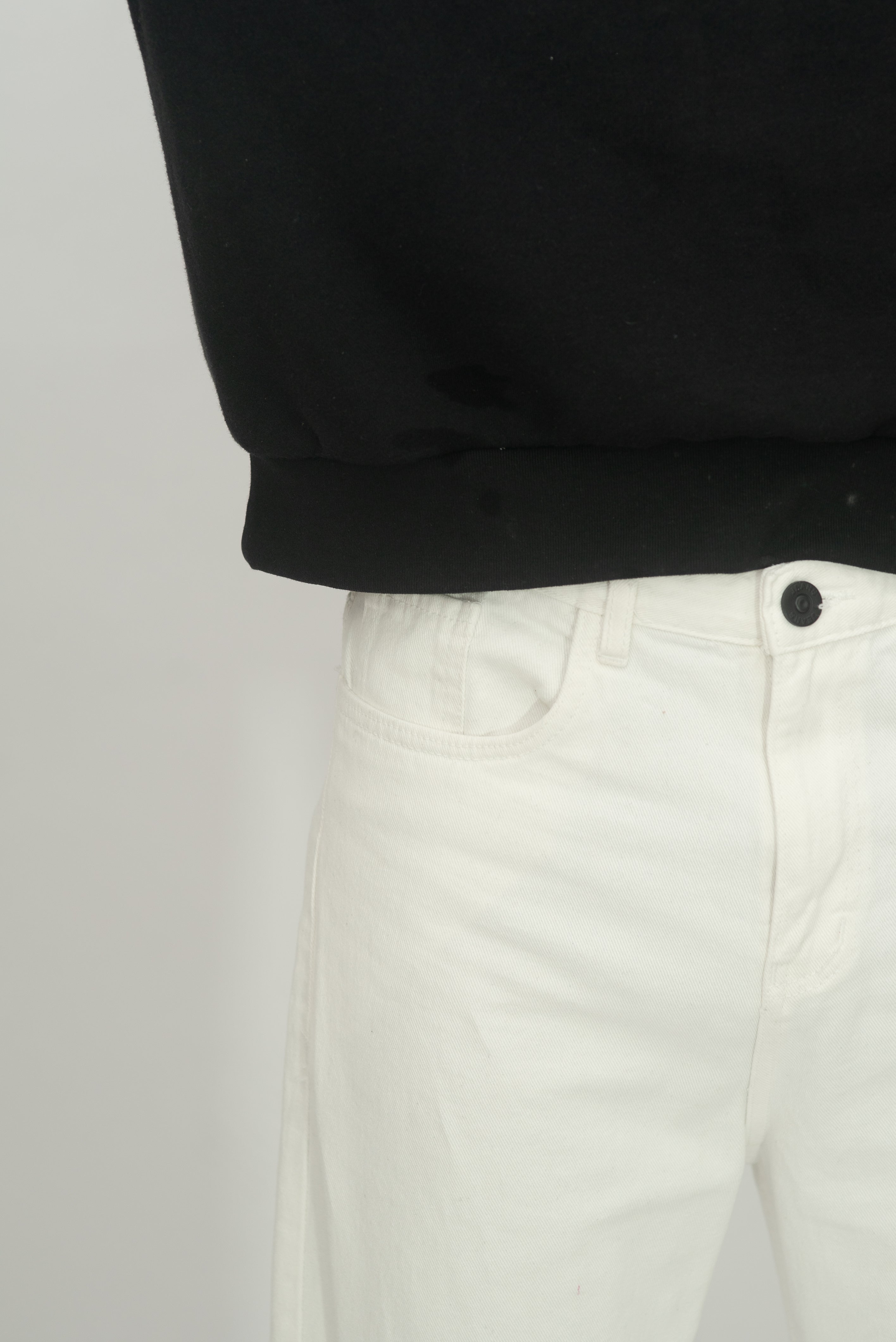 STRAIGHT FIT SOFT DENIM
