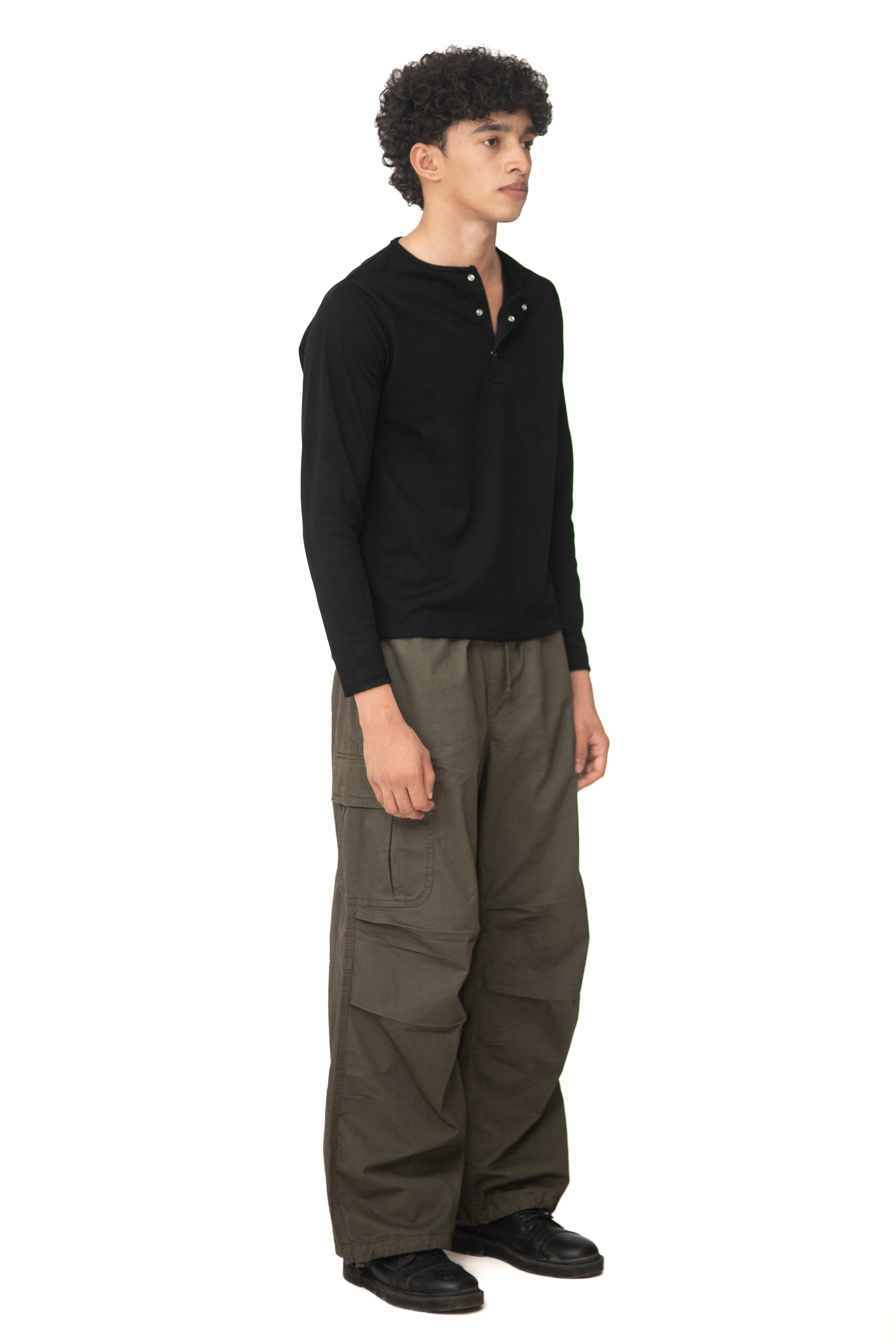 TEXTURED HENLEY T-SHIRT