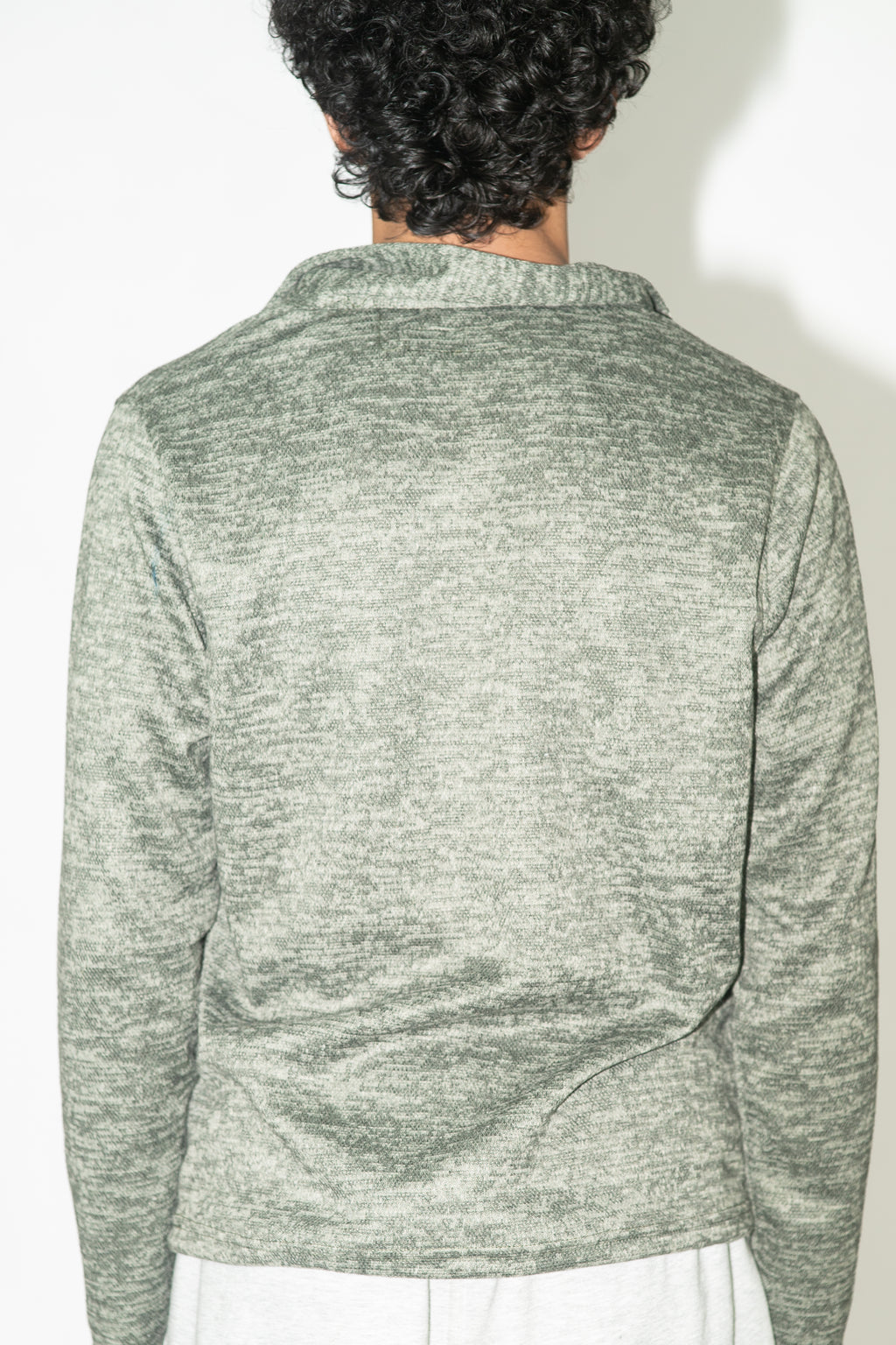 QUARTER ZIP SWEATSHIRT