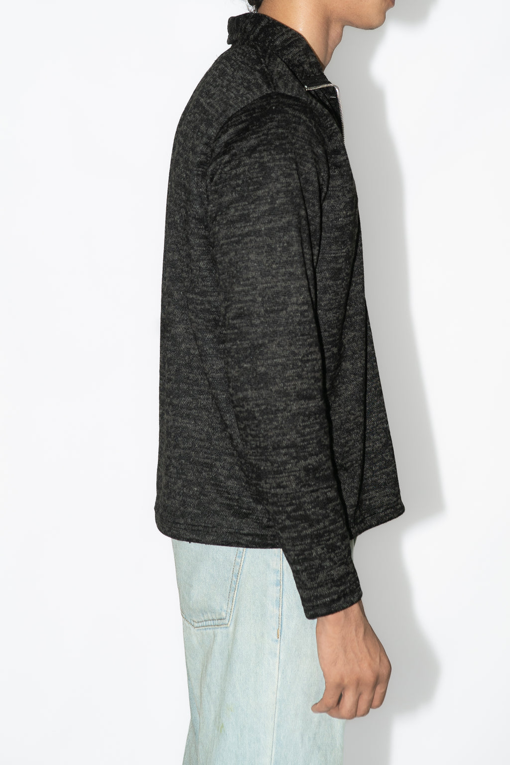 QUARTER ZIP SWEATSHIRT